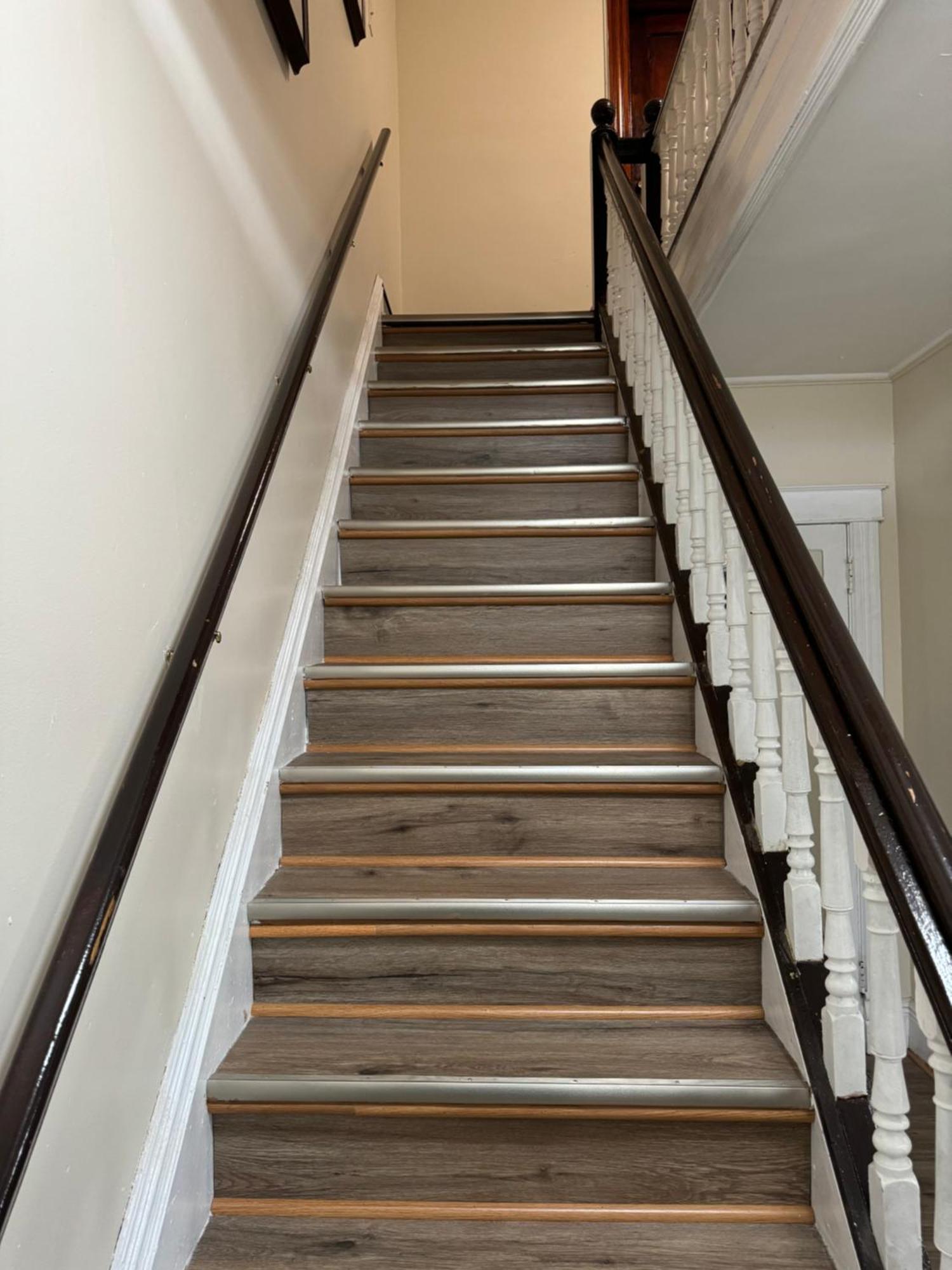 ניאגרה פולס Comfy Getaway, 5 Bed, Sleeps 9, Walk To Falls! מראה חיצוני תמונה